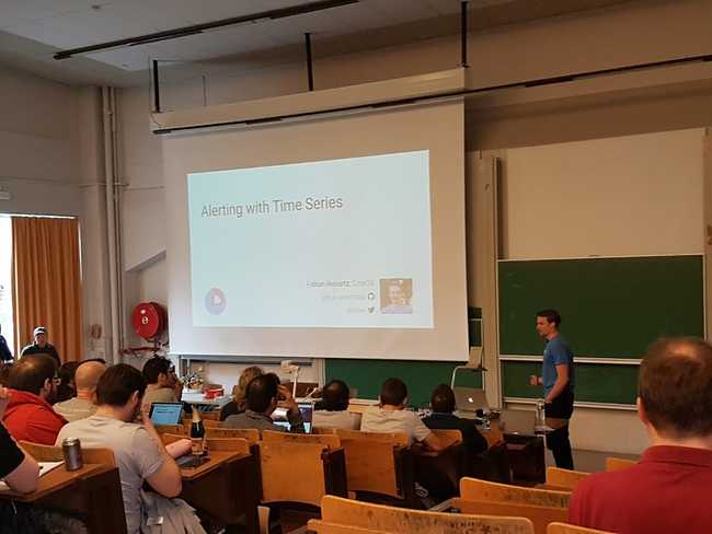 FOSDEM 2017 - Monitoring and Cloud - Alerting with Time Series